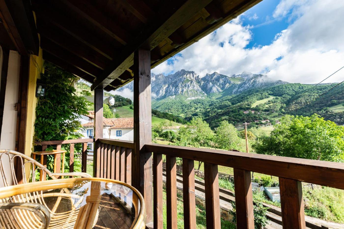 Apartamentos Rurales Los Picos De Redo Камаленьо Экстерьер фото