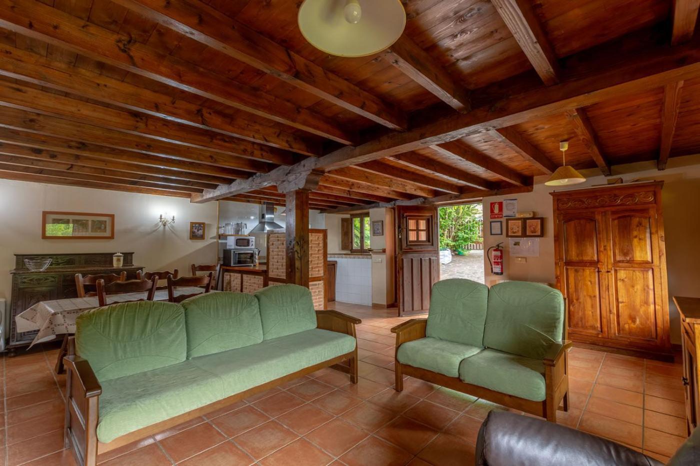 Apartamentos Rurales Los Picos De Redo Камаленьо Экстерьер фото