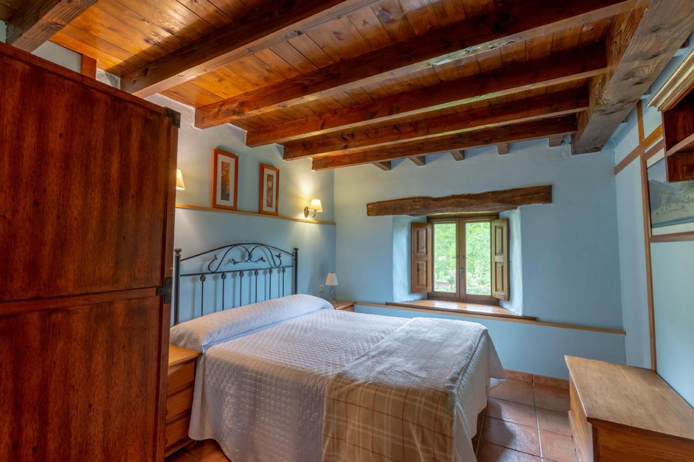 Apartamentos Rurales Los Picos De Redo Камаленьо Экстерьер фото