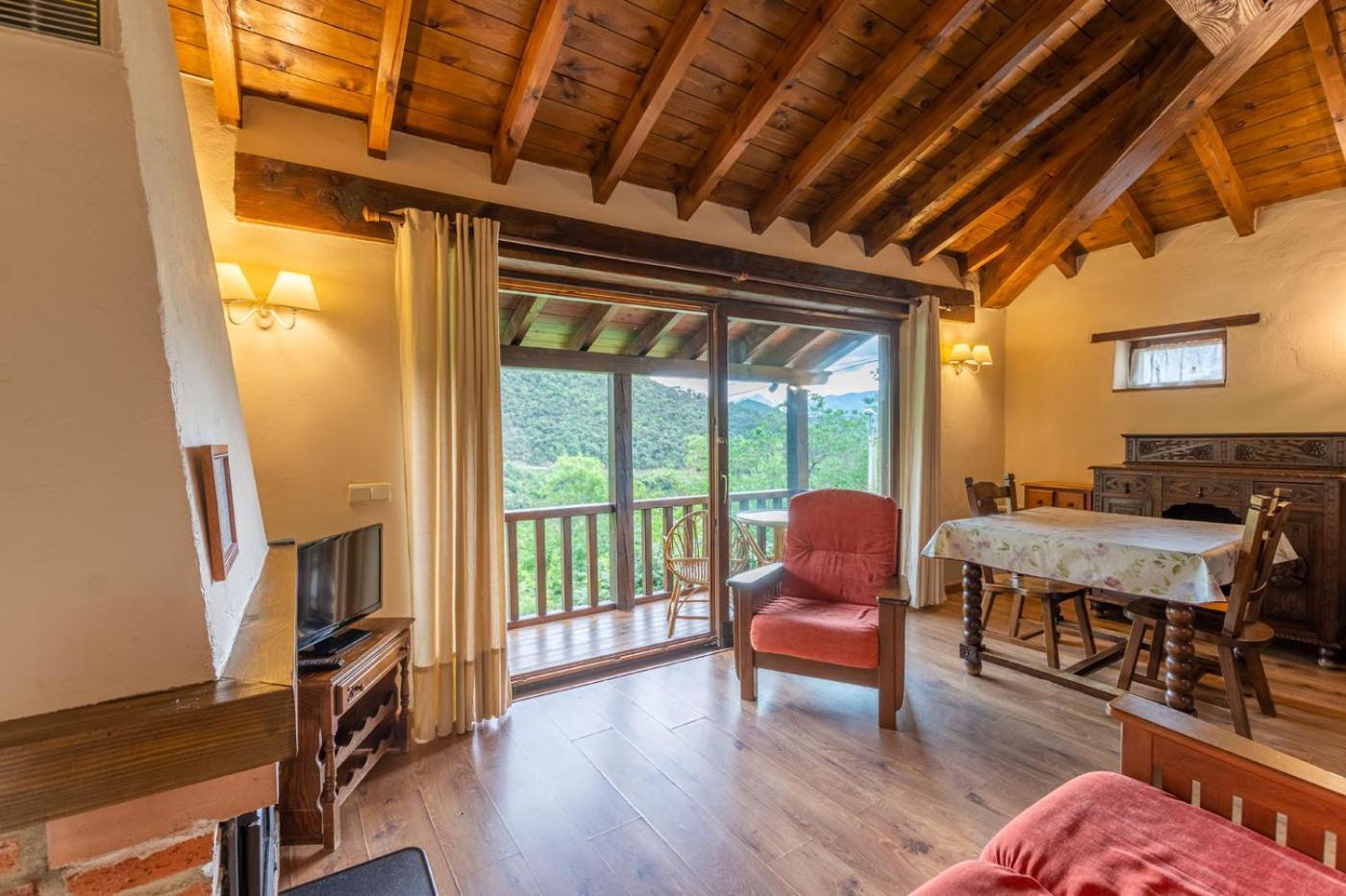 Apartamentos Rurales Los Picos De Redo Камаленьо Экстерьер фото