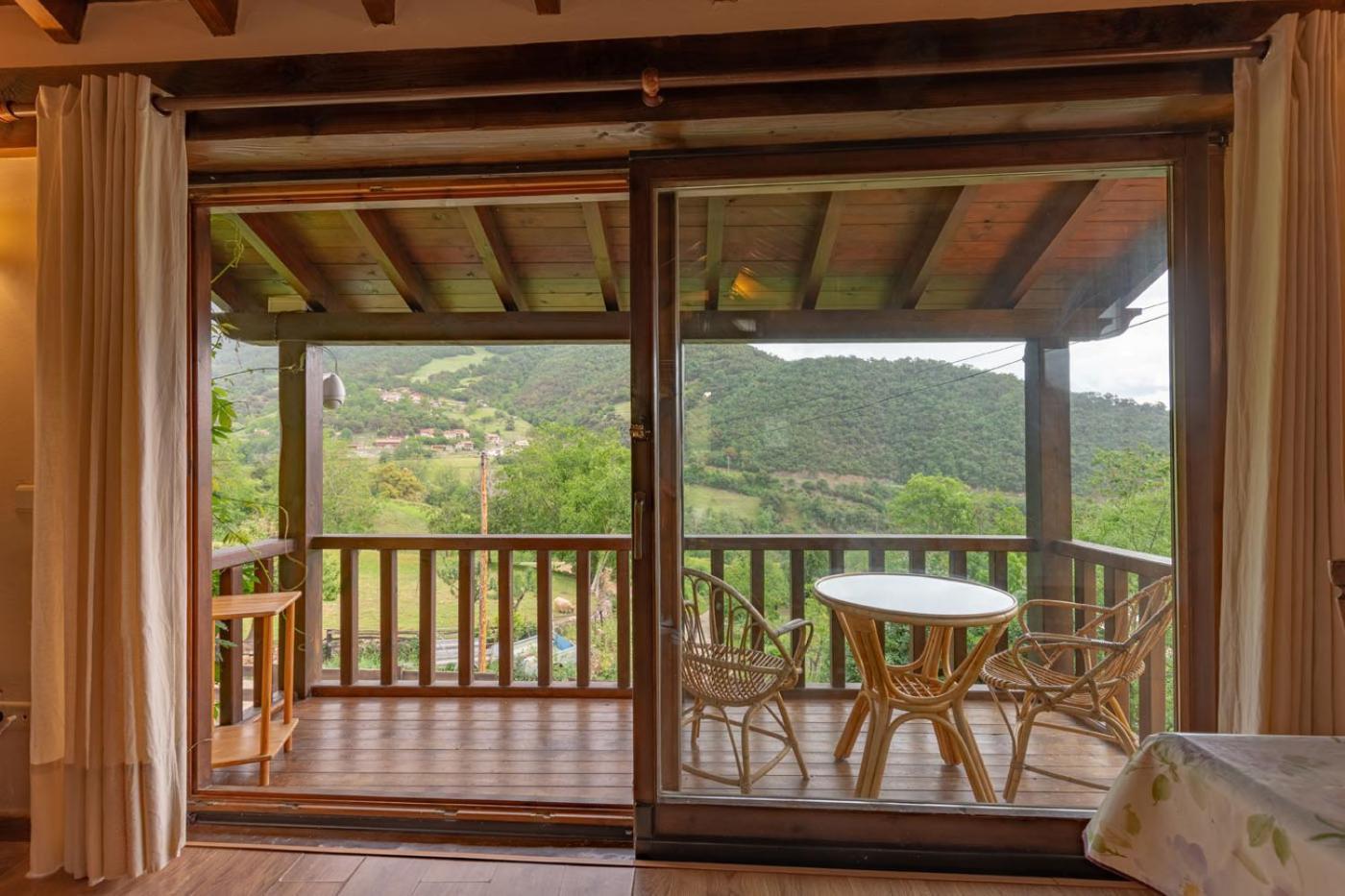 Apartamentos Rurales Los Picos De Redo Камаленьо Экстерьер фото